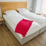 ホテル Ostsee-strandhaus-holnis 3*