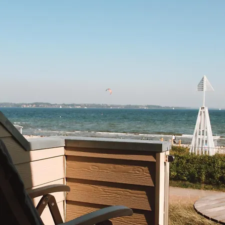 Ostsee-strandhaus-holnis グリュックスブルク