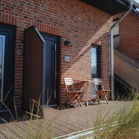 Ostsee-strandhaus-holnis ホテル