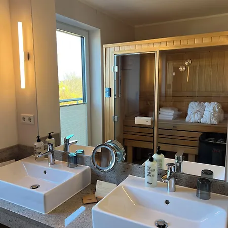 Отель Ostsee-strandhaus-holnis 3*