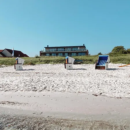 Ostsee-strandhaus-holnis 3*