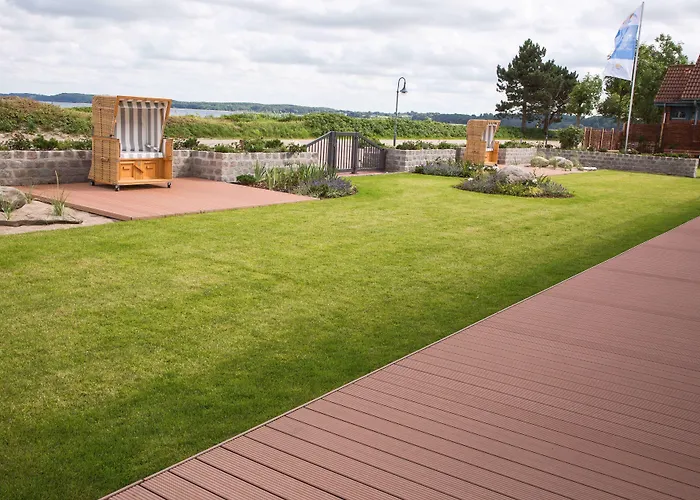 Hotel Ostsee-strandhaus-holnis 3*