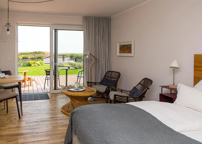 Hotel Ostsee-strandhaus-holnis 3*